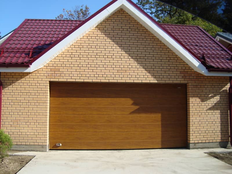 Секционные ворота DoorHan в Махачкале с установкой