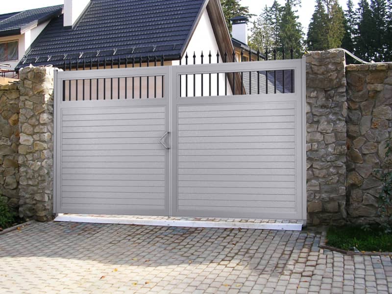 Уличные ворота DoorHan в Махачкале с установкой